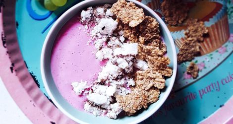 Pink Smoothie Bowl 