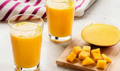 Smoothie με μπανάνα και μάνγκο