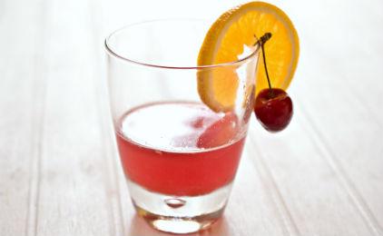 Bourbon cocktail