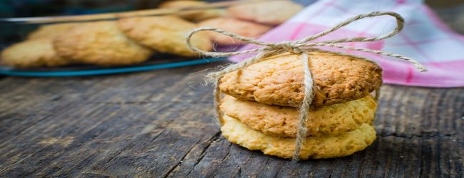 Μπισκότα αρωματισμένα με λεβάντα και καρύδα