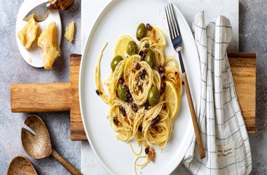 Σπαγγέτι Cacio e Pepe