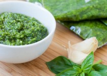 Σπιτική σάλτσα pesto