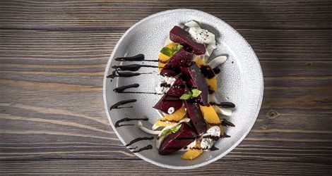 Σαλάτα με παντζάρια φινόκιο και ρικότα