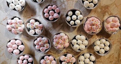 Προφιτερόλ με μπισκότα