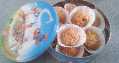 Μπισκοτάκια με σταφίδες και καστανή ζάχαρη