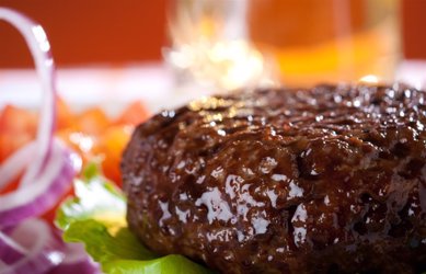 Πικάντικο μοσχαρίσιο μπιφτέκι