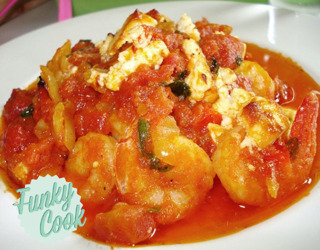 Σαγανάκι με Γαρίδες Φέτα Σαφράν και Τσίπουρο