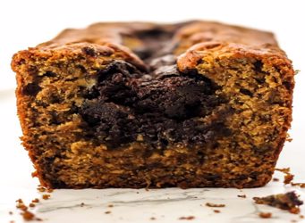 Κέικ με μαύρη Σοκολάτα στο κέντρο