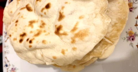 Πώς να φτιάξετε αραβική πίτα στο σπίτι