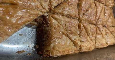 Σπιτικός Μπακλαβάς με αμύγδαλα