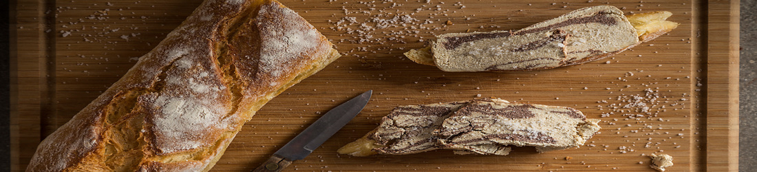 Σάντουιτς με χαλβά με κακάο