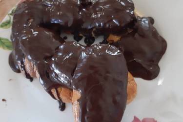 Βουτυρένια μπισκότα με σοκολάτα
