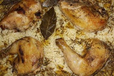 Κοτόπουλο με ρύζι στο φούρνο λεμονάτο
