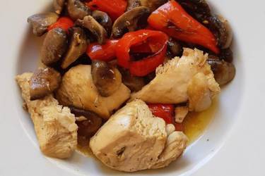 Λεμονάτο κοτόπουλο με μανιτάρια
