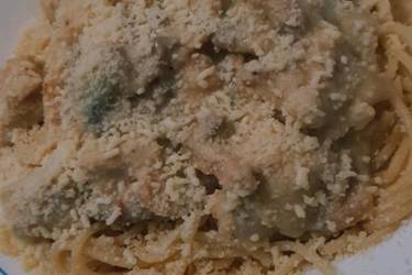 Μακαρόνια με κοτόπουλο και μανιτάρια αλα κρεμ
