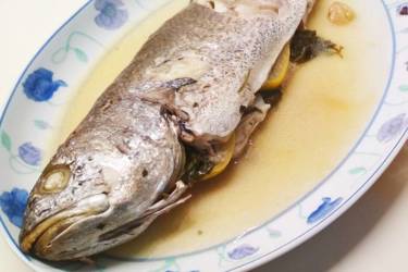 Ψάρι ψητό στη λαδόκολλα
