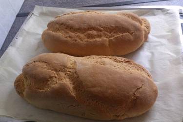 Ψωμάκι σπιτικό με 5 μόνο υλικά