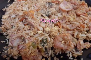 Τηγανητό ρύζι egg fried rice