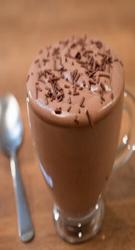 Πανεύκολη μους σοκολάτας με 2 υλικά