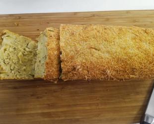 Ψωμί με δενδρολίβανο και μήλα