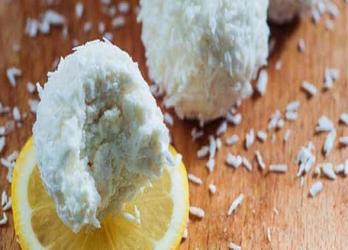 Εύκολα και απολαυστικά τρουφάκια με λεμόνι και καρύδα