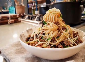 Λιγκουίνι με κιμά δαμάσκηνο και καπνιστή πάπρικα		