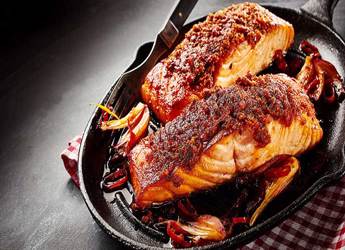 Σολομός ψητός με πάστα μπαχαρικών		