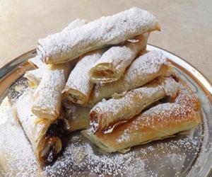 Φλογέρες με μαρμελάδα
					