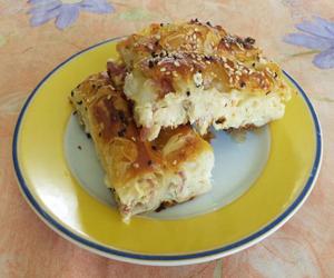 Τυρόπιτα σουρωτή
					