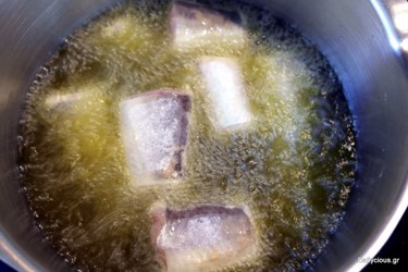 Μπακαλιάρος τηγανητός φρέσκος