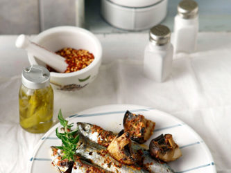 Κολιοί με μανιτάρια και σάλτσα μουστάρδας στο φούρνο