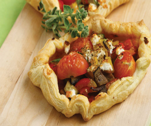 Πιτούλες µε λαχανικά και φέτα