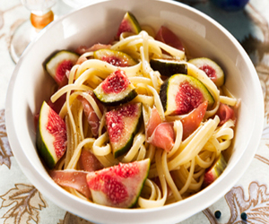 Λιγκουίνι με σύκα