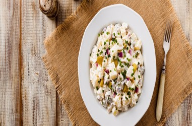 Πατατοσαλάτα με Κοτόπουλο