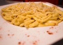 Καλογερικό με σάλτσα γκοργκονζόλα