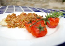 Τσιπούρα με σάλτσα φακής