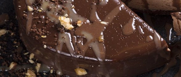 Τούρτα με σοκολάτα γάλακτος