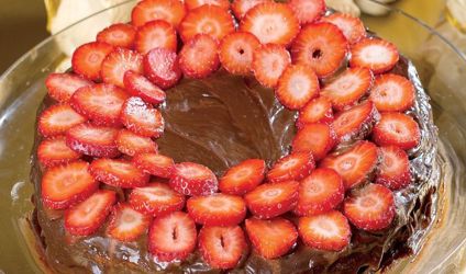 Τόρτε σοκολάτας µε φράουλα
