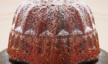 Αφράτο κέικ με κομματάκια σοκολάτας