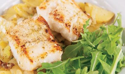 Ψάρι στο φούρνο µε πατάτες