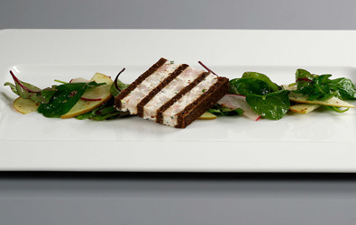 Τερίν με γαρίδες και ψωμί πάμπερνικελ