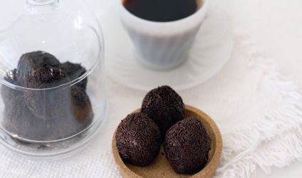 Τρούφες με καφέ